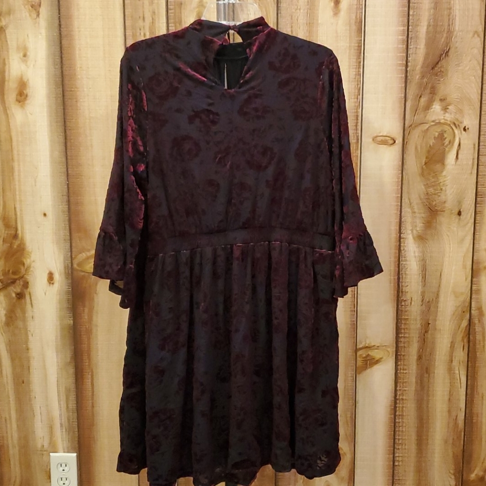 Modcloth Very Visionary Mock Neck Velvet Dress - Picture 5 of 7